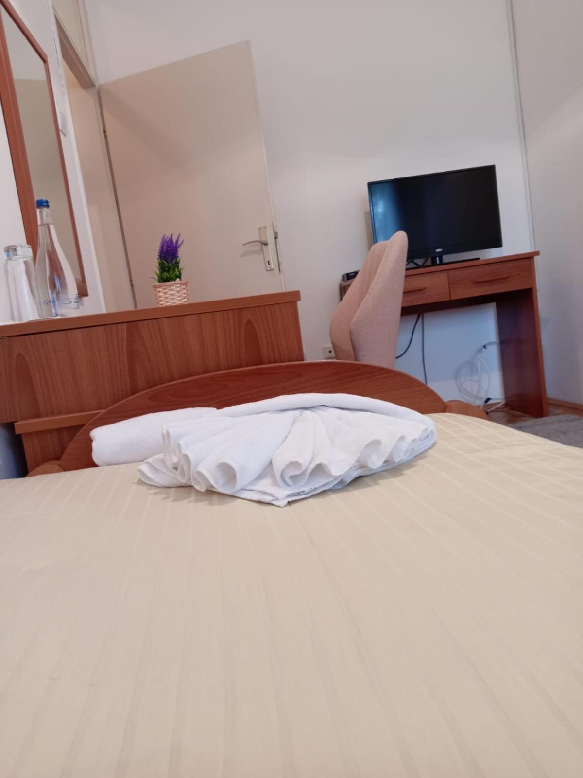 Hotel Vlasina - Vlasinsko Jezero Власина Рид Екстериор снимка